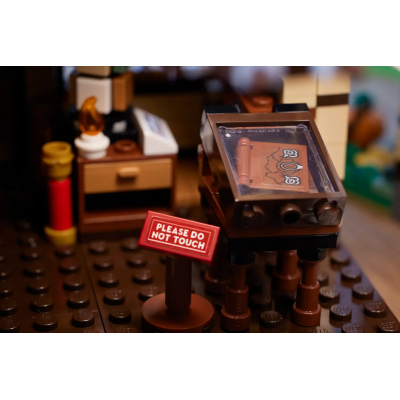 Блоковий конструктор LEGO Disney Hocus Pocus: The Sanderson Sisters' Cottage (21341)