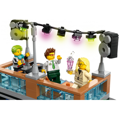 Блоковый конструктор LEGO Центр города (60380)