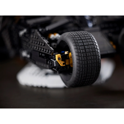Блоковий конструктор LEGO Бетмобіль Тумблер (76240)