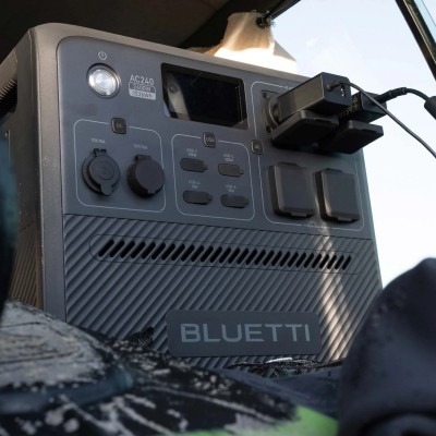 Портативная зарядная станция BLUETTI AC240 Portable Power Station 2400W, 1536Wh